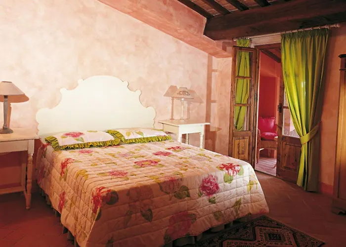 Country Tavarnelle 펜션 *